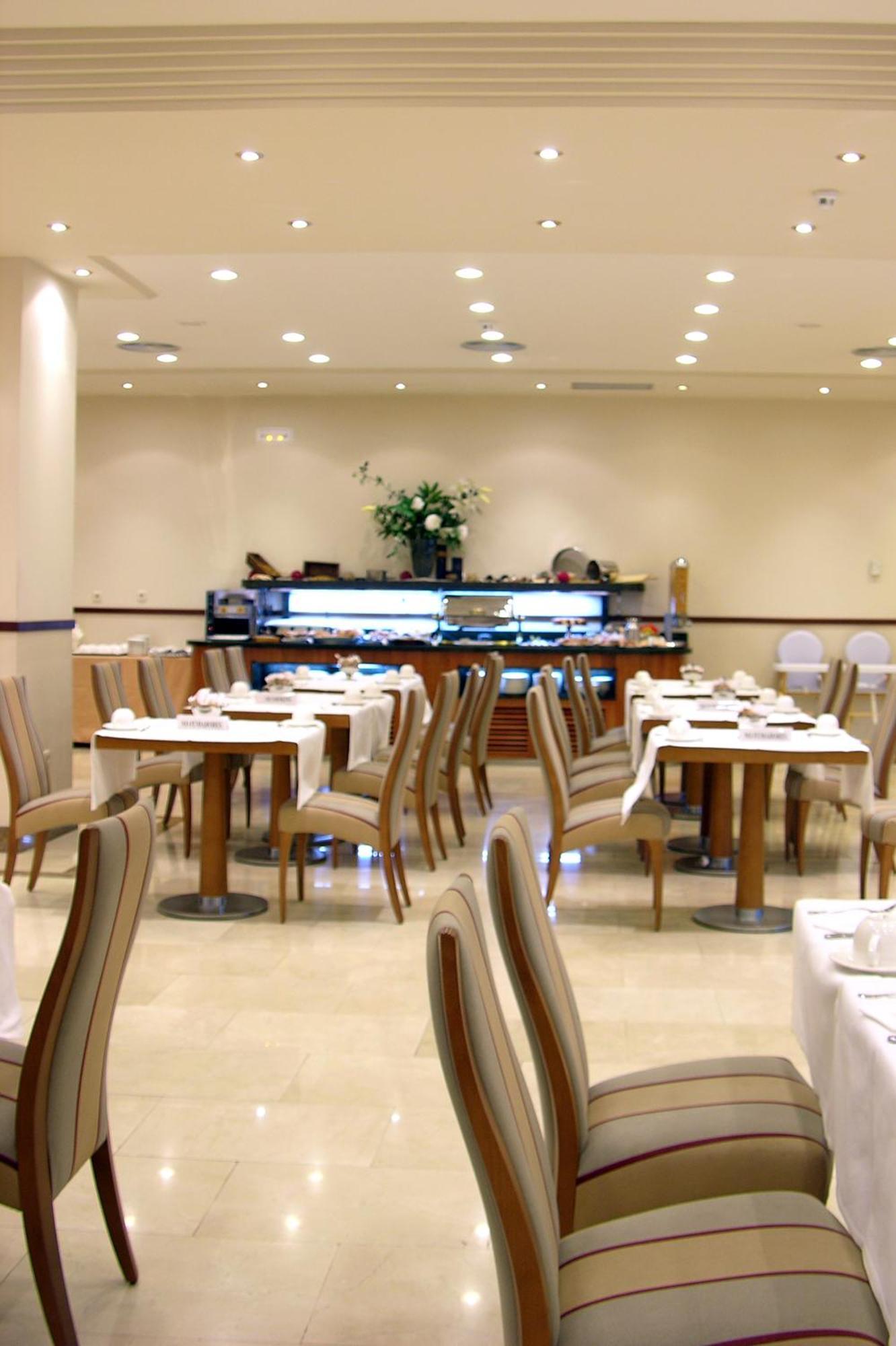 Hotel Vincci Ciudad De 4*